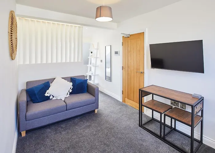 Host & - Queens Court Appartement *